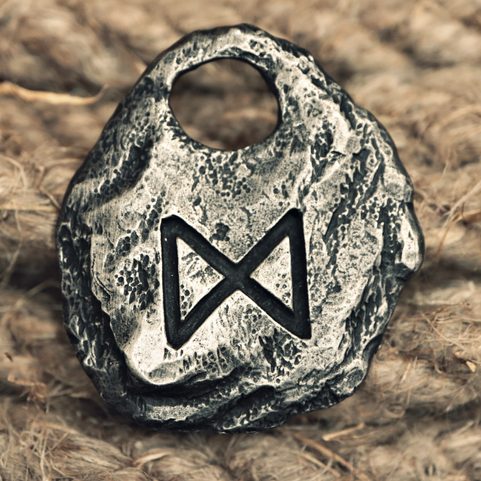 DAGAZ - RUNOVÝ AMULET