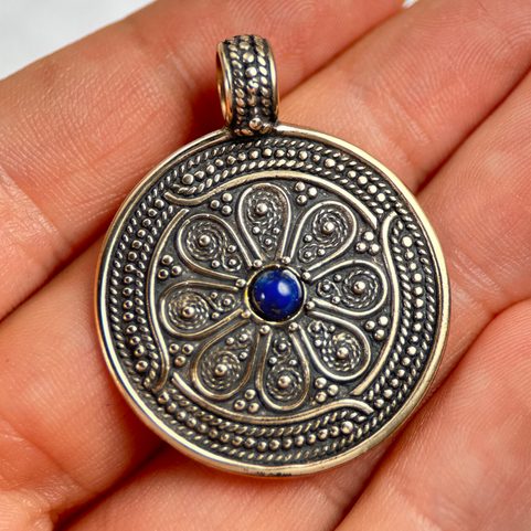 VESNA, SLOVANSKÝ ŠPERK, BRONZ LAPIS LAZULI