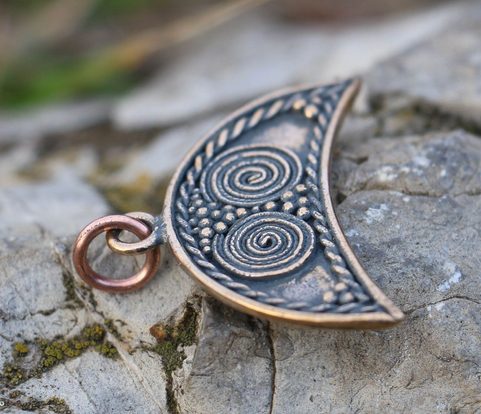 LUNA, PŘÍVĚŠEK, INSPIRACE VELKÁ MORAVA, BRONZ