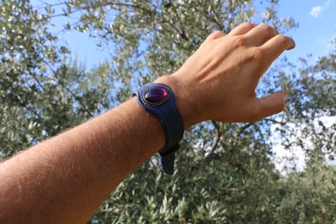 GRACIA KOŽENÝ NÁRAMEK SE SKLEM