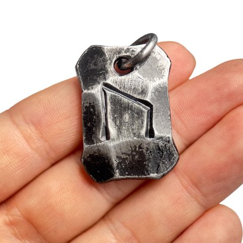 URUZ, KOVANÁ RUNA, AMULET