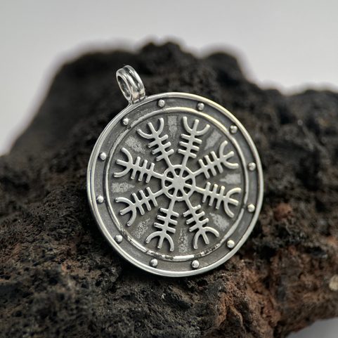 AEGISHJALMUR, ISLANDSKÁ MAGICKÁ RUNA, STŘÍBRNÝ PŘÍVĚSEK, AG 925