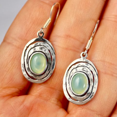 AQUARIUS, STŘÍBRNÉ NÁUŠNICE S MODRÝM CHALCEDONEM, AG 925