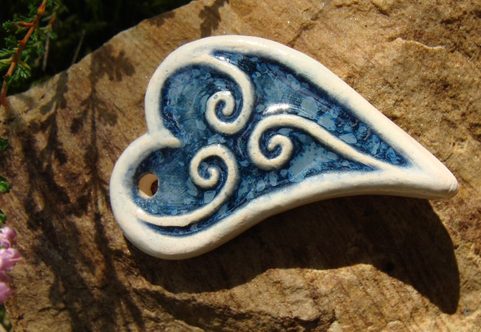 KELTSKÉ SRDCE, KERAMICKÝ ŠPERK