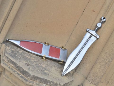 POZDNĚ ŘÍMSKÉ PUGIO, DÝKA S POCHVOU