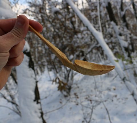 BETULA, VYŘEZÁVANÁ LŽIČKA Z BŘÍZY