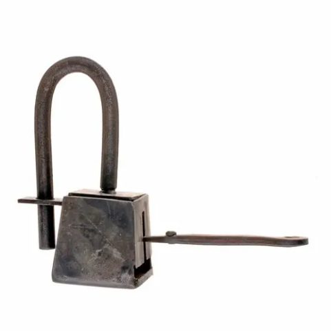 VIKINGSKÝ VISACÍ ZÁMEK, BIRKA