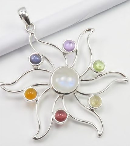 CHAKRA, STŘÍBRNÝ PŘÍVĚSEK S KAMENY AG 925/1000