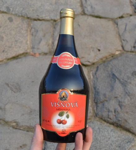 VIŠŇOVÁ MEDOVINA V LÁHVI 0,75 L