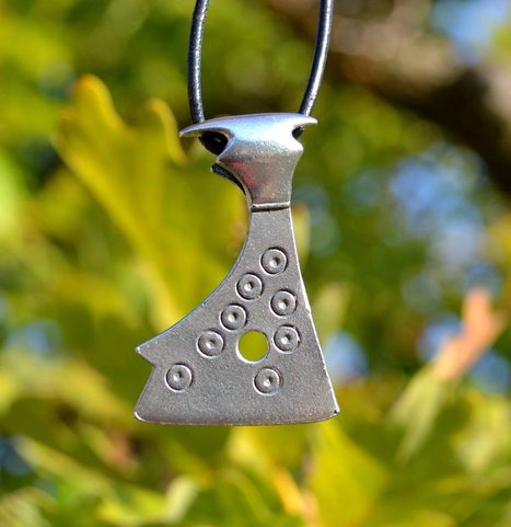 PERUNOVA SEKERKA, AMULET, ZINEK STAROSTŘÍBRO