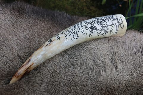 FÁFNIR, VIKINSKÝ RYTÝ ROH NA PITÍ