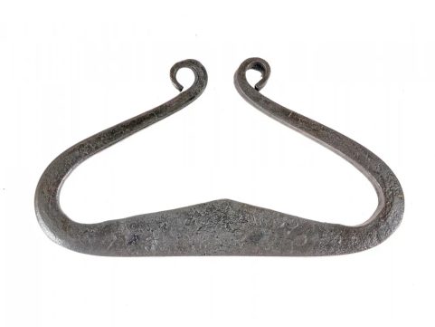 STŘEDOVĚKÉ KOVANÉ KŘESADLO