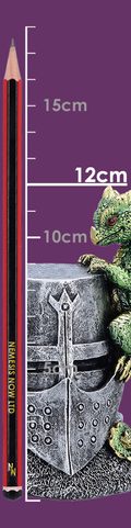 FIGURKA STŘEDOVĚKÁ PŘILBA A DRAK 12CM