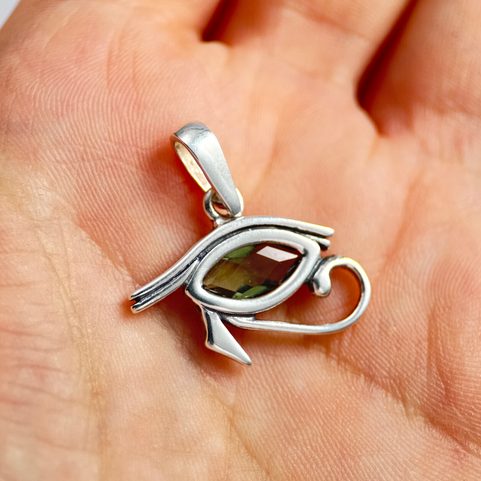 HOROVO OKO STŘÍBRNÝ PŘÍVĚSEK S VLTAVÍNEM, AG 925