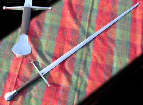 VIOLLET LE DUC, JEDEN A PŮLRUČNÍ MEČ, DLE ORIGINÁLU