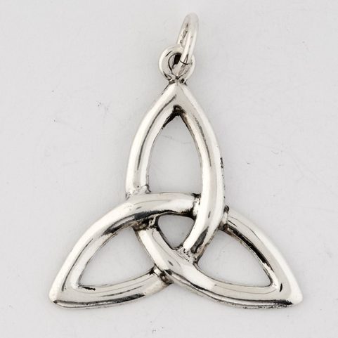 TRIQUETRA, KELTSKÝ STŘÍBRNÝ PŘÍVĚSEK, AG 925