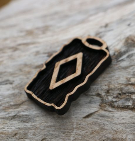 INGWAZ, INGUZ - DŘEVĚNÝ AMULET - RUNA