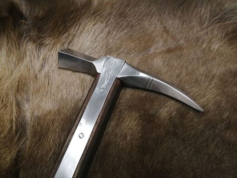 DAGR, STŘEDOVĚKÉ VÁLEČNÉ KLADIVO