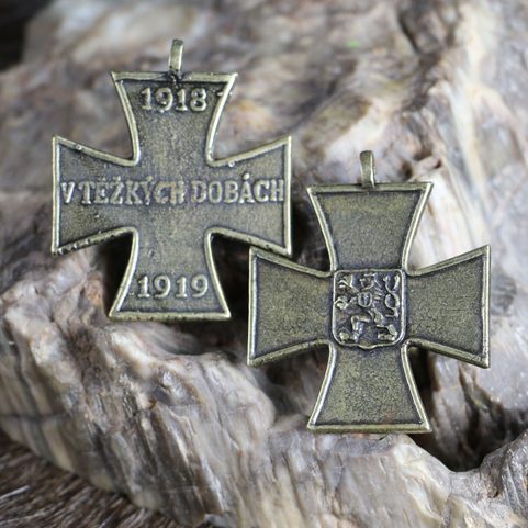 KŘÍŽ V TĚŽKÝCH DOBÁCH 1918-1919, REPRODUKCE, STAROMOSAZ