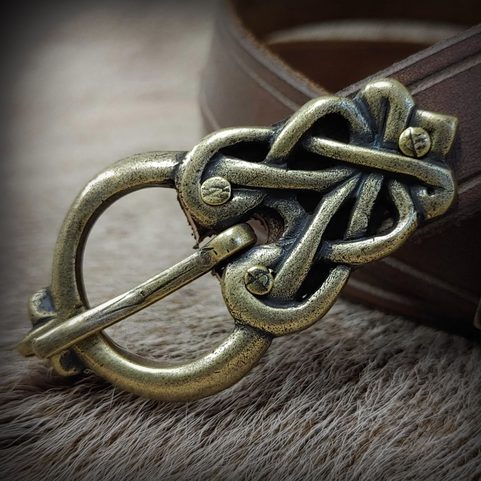 OPASEK VIKINGSKÝ - MOSAZNÁ POVRCHOVÁ ÚPRAVA