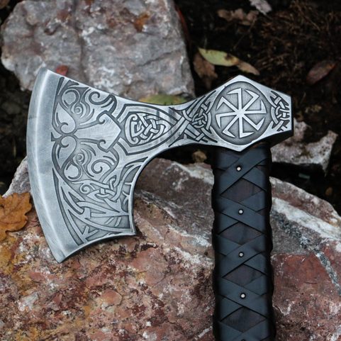 PERUNOVA SEKERA, LEPTANÁ S KOŽENÝM OMOTEM