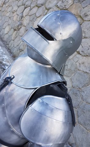 BRNĚNÍ - PLÁTOVÁ ZBROJ - HLINÍK - PRO FILMAŘE