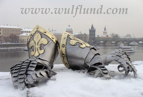 HONOSNÉ PLECHOVÉ RUKAVICE FLEUR DE LIS