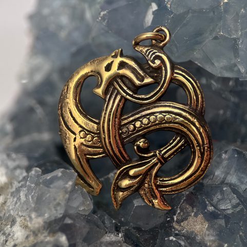 VIKINSKÝ MOŘSKÝ DRAK, BRONZOVÝ AMULET
