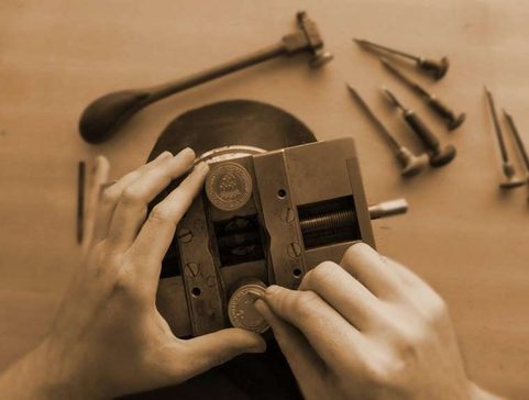 ECU KARLA VIII., REPLIKA FRANCOUZSKÉ MOSAZNÉ MINCE