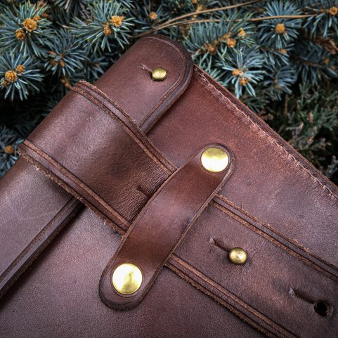 KOŽENÉ POUZDRO NA OPASEK PRO 3 VRHACÍ NOŽE