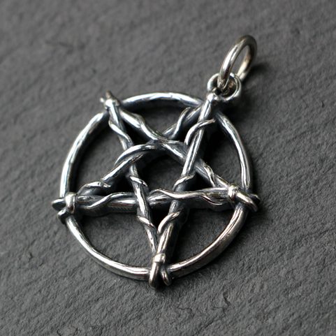 PENTAGRAM STŘÍBRNÝ PŘÍVĚSEK, AG 925