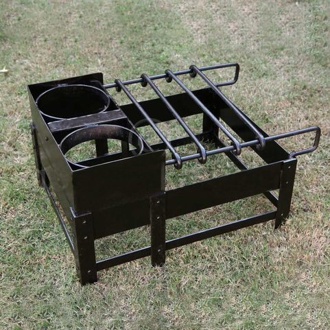 CRATICULA, ŘÍMSKÝ GRIL, POLNÍ KUCHYNĚ