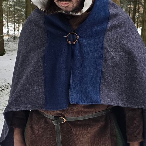 PLÁŠŤ VLNĚNÝ - VIKINGOVÉ