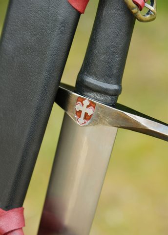 JEDENAPŮLRUČNÍ MEČ TEMPLÁŘSKÝ S KOŽENOU POCHVOU