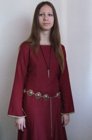 GOTICKÉ DÁMSKÉ ŠATY - VÍNOVÉ