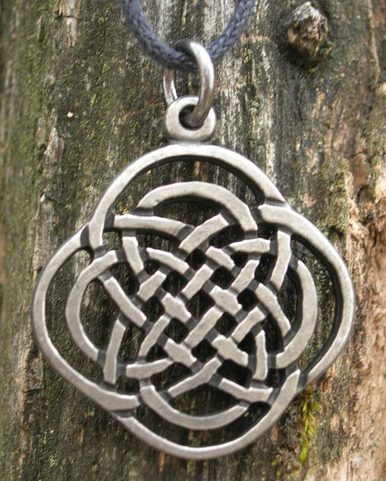 PROPLETENEC - OVÁLNÝ AMULET