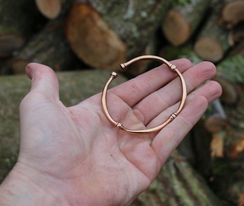 KELTSKÝ NÁRAMEK, BRONZ