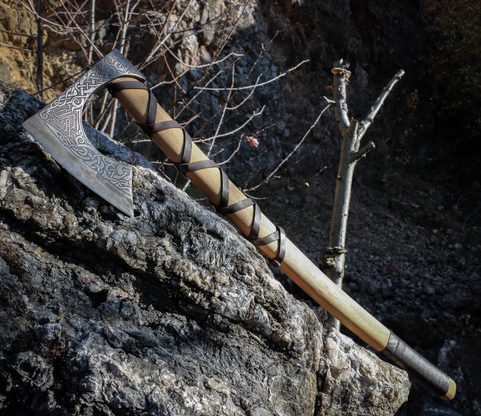 VALKNUT LEPTANÁ VIKINGSKÁ SEKYRKA - OMOTÁVKA
