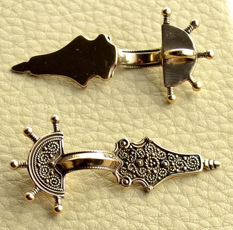 FIBULA - SLOVANSKÝ PŘÍVĚŠEK, ODLÉVANÝ GRANULOVANÝ A FILIGRÁNOVÝ ŠPERK, BRONZ