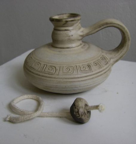 OLEJOVÁ LAMPA, KERAMICKÁ, STOLNÍ