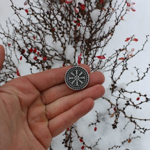 AEGISHJÁLMUR - HELMA DĚSU, AMULET ISLAND, STAROSTŘÍBRO