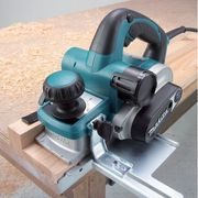 MAKITA KP0810 - HOBLÍK 82MM,850W - ELEKTRO NÁŘADÍ