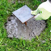 SCHEPPACH EB 2000 PŮDNÍ VRTÁK + 2 VRTÁKY - PŮDNÍ VRTÁKY - ZAHRADNÍ STROJE A TECHNIKA