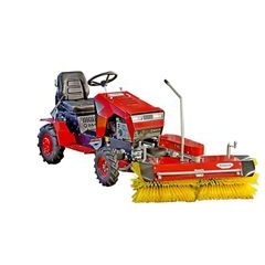 Pohonná jednotka FD5 s válcovým zametacím kartáčem SB110
