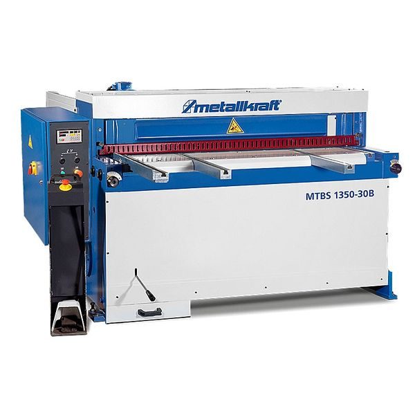 ELEKTRICKÉ NŮŽKY NA PLECH MTBS 1350-30 B S PROGRAMOVATELNÝM ZADNÍM DORAZEM - ELEKTRO NÁŘADÍ{% if zbozi.kategorie.adresa_nazvy[0] != zbozi.kategorie.nazev %} - ELEKTRO NÁŘADÍ{% endif %}