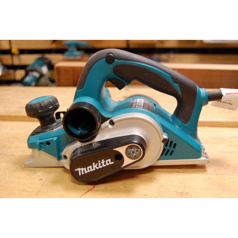 MAKITA KP0800 - HOBLÍK 82MM,620W - ELEKTRO NÁŘADÍ