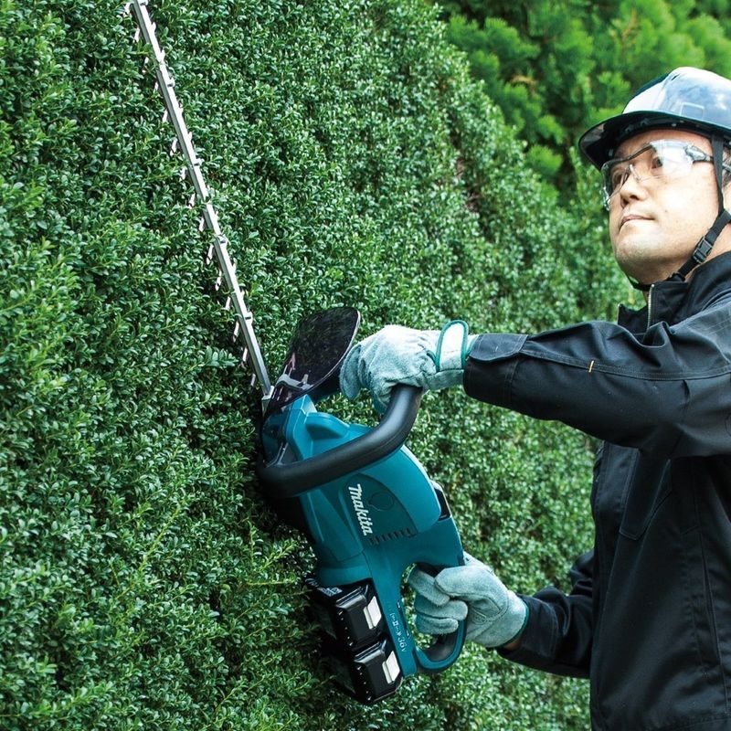 MAKITA DUH551Z - AKU PLOTOSTŘIH 550MM LI-ION LXT 2X18V,BEZ AKU Z - AKUMULÁTOROVÝ PLOTOSTŘIH - ZAHRADNÍ STROJE A TECHNIKA