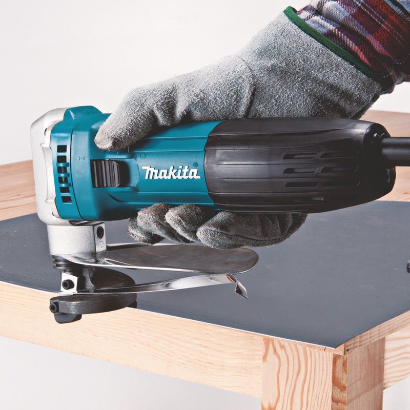 MAKITA JS1602 - NŮŽKY NA PLECH 1,6MM,380W - ELEKTRO NÁŘADÍ