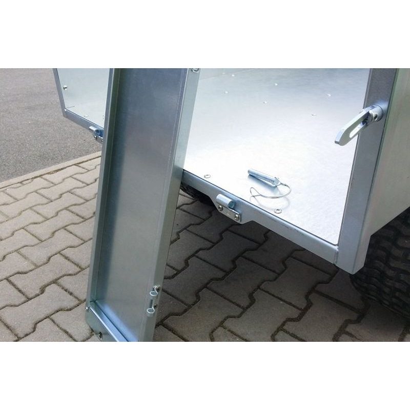 VOZÍK TR 220S – POZINK, PRACHOTĚSNÉ NÁBOJE KOL, PROFI LOVANÝ NOSNÍK KORBY TL. 3 MM - VOZÍK VARES PRO ZAHRADNÍ TRAKTORY - VOZÍKY ZA TRAKTOR - PŘÍSLUŠENSTVÍ A DOPLŇKY