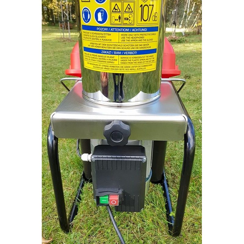 FRUIT SHARK – CELONEREZOVÝ - DRTIČ OVOCE - DRTIČE OVOCE - ZAHRADNÍ STROJE A TECHNIKA